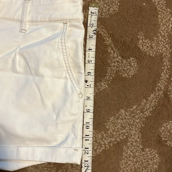 NY&Co cuffed off-white jeans shorts. Sz 12 - Picture 3 of 7